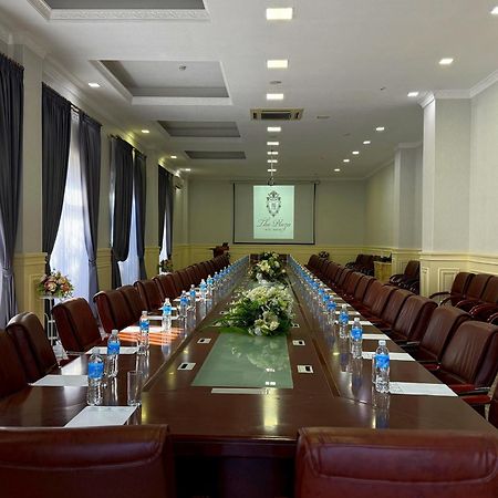Plaza Hotel Biskek Kültér fotó