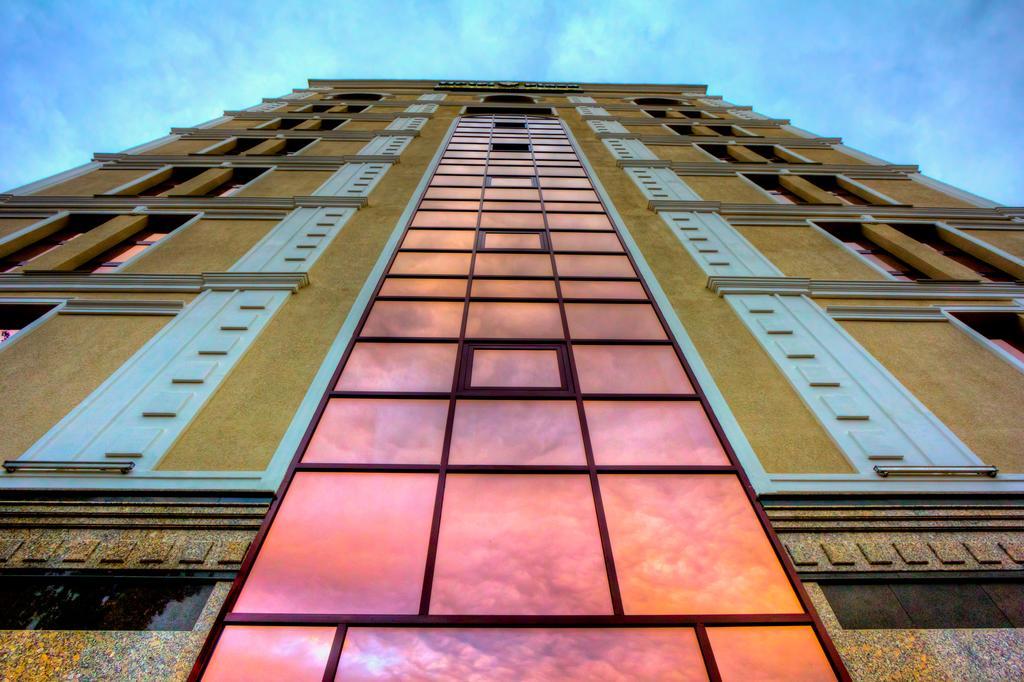 Plaza Hotel Biskek Kültér fotó