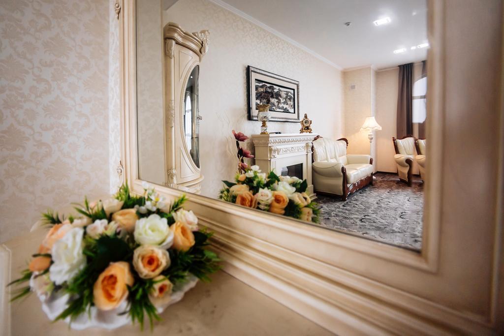 Plaza Hotel Biskek Kültér fotó